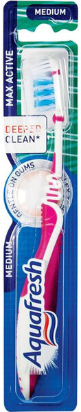 Зубная щетка Aquafresh Max-Active