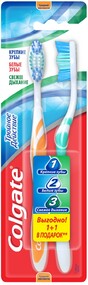 Зубная щетка Colgate Тройное действие средней жесткости 1+1