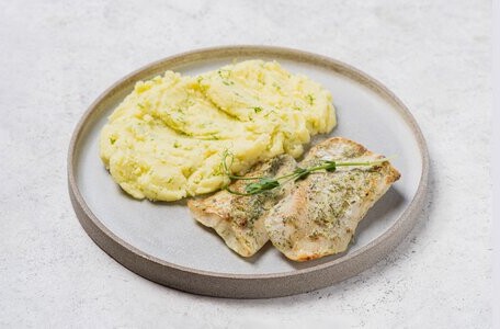 Филе Хека в кляре с картофельным пюре КУ