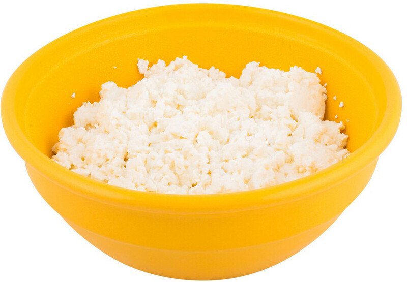 Творог Молочная ферма деревенский 5% Россия, БЗМЖ