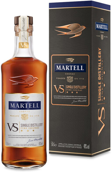 Коньяк Martell VS Single Distillery (gift box) 0.5л