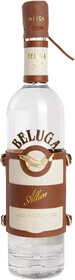 Водка Beluga Allure 0,7 л в подарочной упаковке