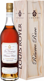 Коньяк Cognac Louis Royer Fine Champagne Reserve Rare (gift box) 0.7л