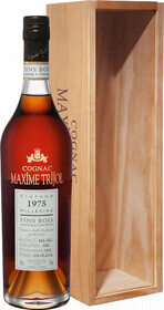Коньяк Maxime Trijol Cognac Fins Bois 1975 (gift box) 1975 0.7л