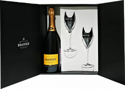 Игристое вино Drappier Carte d’Or Brut Champagne AOP in gift box with two glasses 2017 0.75л