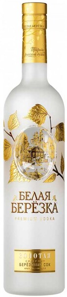 Водка Белая Берёзка Золотая и 2 рюмки, в подарочной упаковке 40 % алк., Россия, 0,7 л