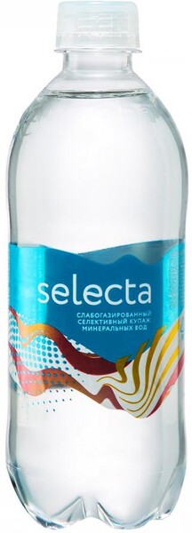Вода питьевая Selecta купажированная слабогазированная 0.5 л