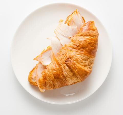 Круассан York Fresh с куриной грудкой и плавленым сыром, 115 г