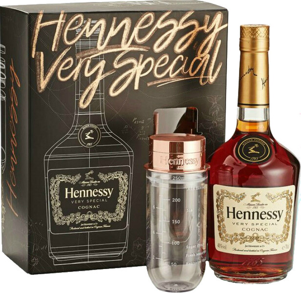 Коньяк Hennessy VS (gift box) 0.7л