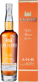 Ром «A.H. Riise XO Reserve Super Premium Single Barrel» в подарочной упаковке, 0.7 л