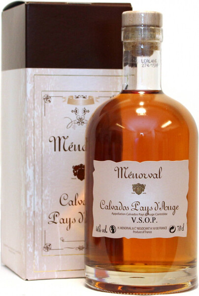 Кальвадос французский «Menorval Pays d'Auge VSOP» в подарочной упаковке, 0.7 л