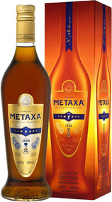 Метакса «Metaxa 7*» в подарочной упаковке, 0.7 л