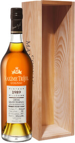 Коньяк Maxime Trijol Cognac Grande Champagne 1er Cru 1989 (gift box) 1989 0.7л