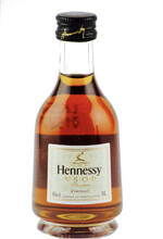 Коньяк Hennessy VSOP (gift box) 0.05л