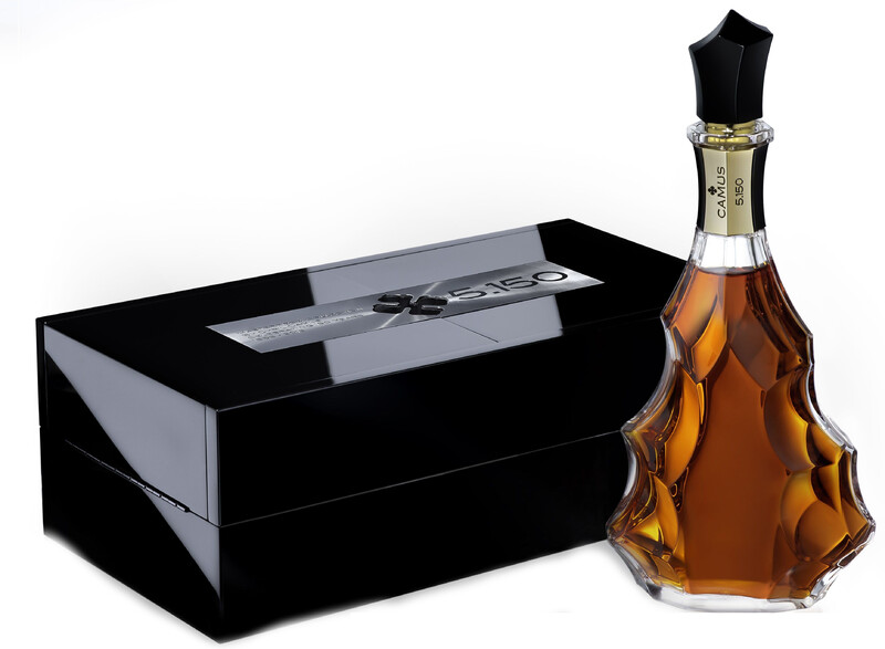 Коньяк Camus Cuvee 5.150 0.7 л в коробке