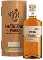 Виски Highland Park Aged 30 Years 0.7 л в деревянном ящике