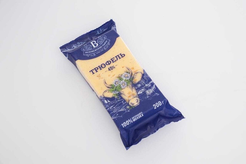 Сыр Беловежский трюфель с пажитником ароматом грецкого ореха 45%, Беловежские сыры, 200 г