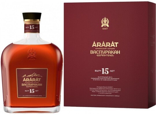 Коньяк Арарат Васпуракан, в подарочной коробке 0.7 л