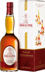 Кальвадос Pere Magloire Pays d'Auge VSOP, 40%, Франция , 500 мл., подарочная упаковка