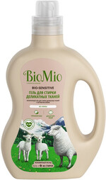 Средство для стирки BioMio Bio-Sentensive Refill для деликатных тканей гель 1 л