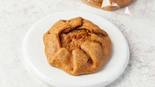 Пирожок открытый цельнозерновой с капустой, веган