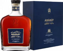 Коньяк Ararat Dvin Collection Reserve 10 y.o. (gift box) 0.7л