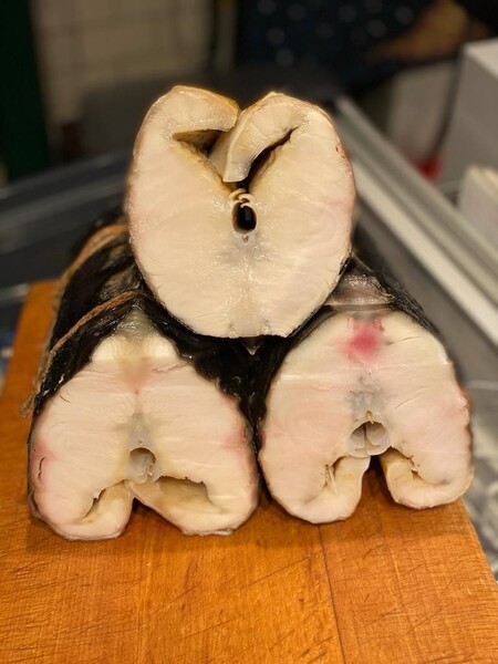 Белуга горячего копчения, 1кг