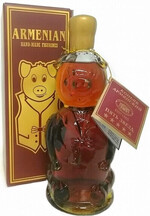 Коньяк армянский «Поросенок 5-летний» в подарочной упаковке, 0.33 л
