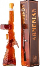 Коньяк армянский «Автомат ППШ 5-летний» в подарочной упаковке, 0.5 л