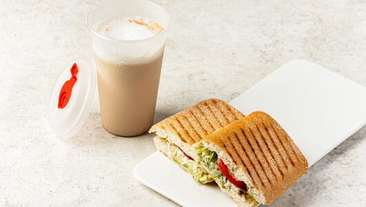 Комбо капучино 0.4 и чиабатта с курицей и соусом цезарь, кафе