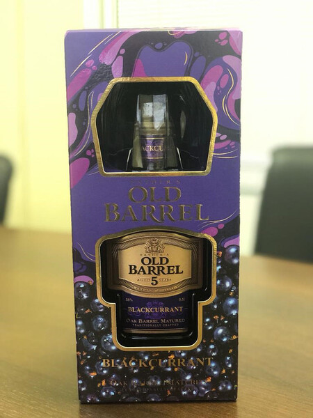 Аперитив Фазерс Олд Баррель Черная смородина 35% 0,5л п/у + бокал