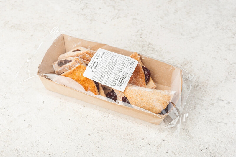 Печенье сдобное «Конвертики» с вишней