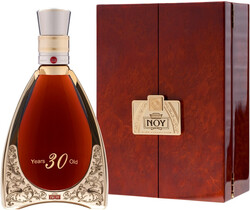 Коньяк армянский «Ной 30-летний» в подарочной упаковке с юбилейной монетой, 0.7 л