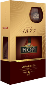 Коньяк армянский «Ной Араспел 5-летний» в подарочной упаковке с бокалом, 0.5 л