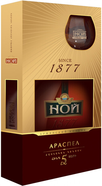 Коньяк армянский «Ной Араспел 5-летний» в подарочной упаковке с бокалом, 0.5 л