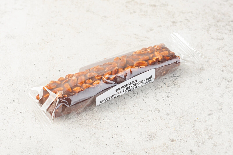 Батончик «Арахис-кешью» с воздушным рисом в шоколаде