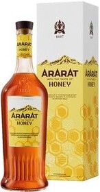 Коньяк армянский «Ararat With the Taste of Honey» в подарочной упаковке, 0.5 л