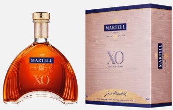 Коньяк французский Martell XO Extra Old в подарочной упаковке, 0.05 л