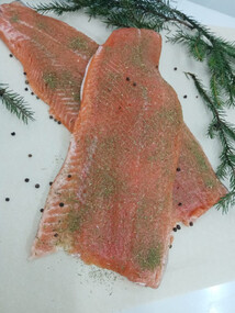 Филе форели слабой соли на коже с укропом вес